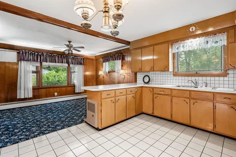 24 Plummer Street Goffstown NH 03102