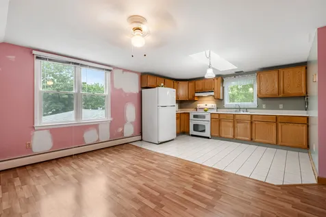 24 Plummer Street Goffstown NH 03102