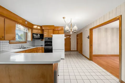 24 Plummer Street Goffstown NH 03102