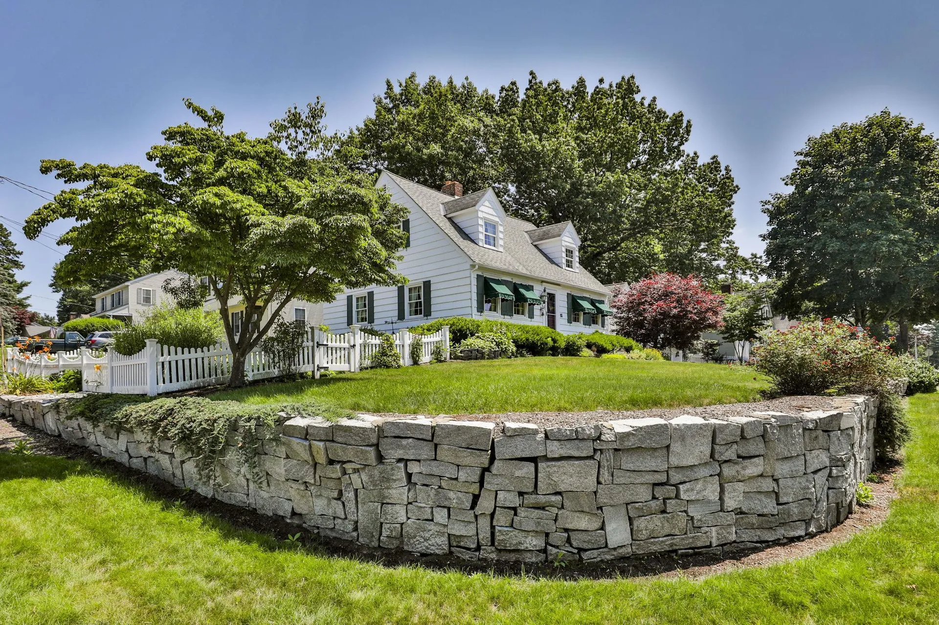 15 Hooker Street Nashua NH 03064