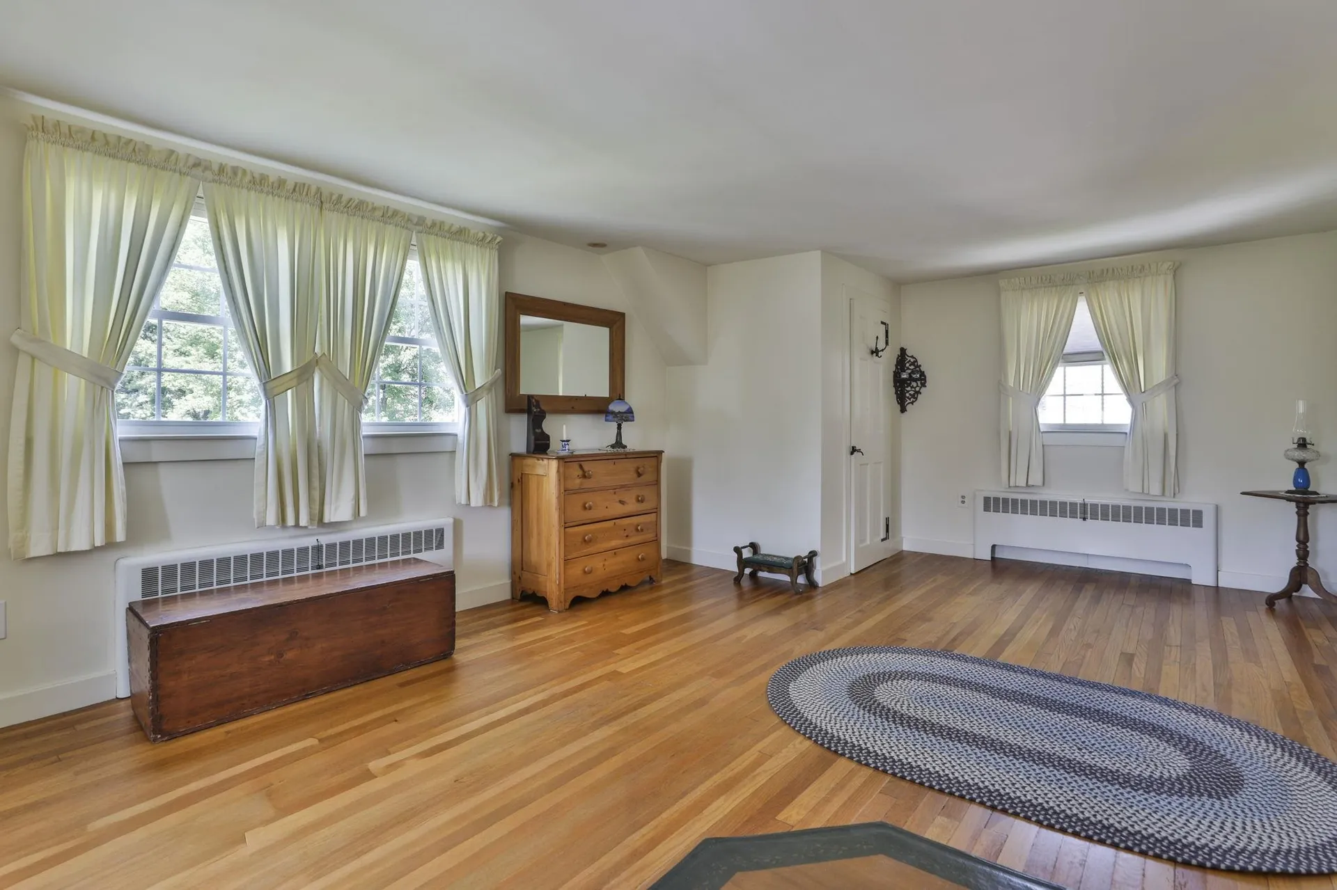 15 Hooker Street Nashua NH 03064