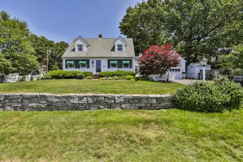 15 Hooker Street Nashua NH 03064