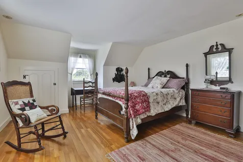 15 Hooker Street Nashua NH 03064