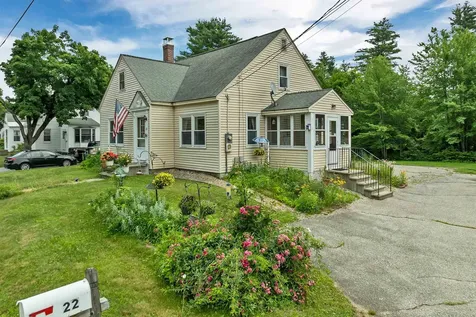 22 Medlyn Street Milford NH 03055