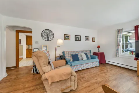 22 Medlyn Street Milford NH 03055