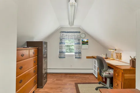 22 Medlyn Street Milford NH 03055