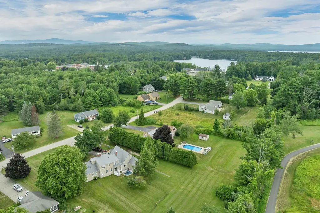 10 Old Mill Drive Wolfeboro NH 03894