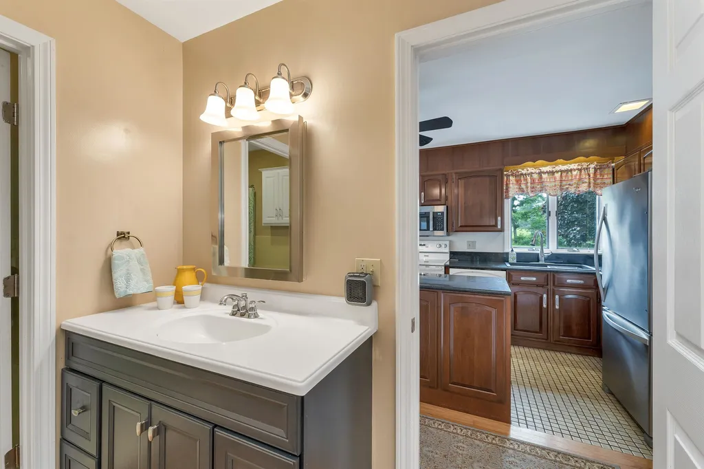 10 Old Mill Drive Wolfeboro NH 03894