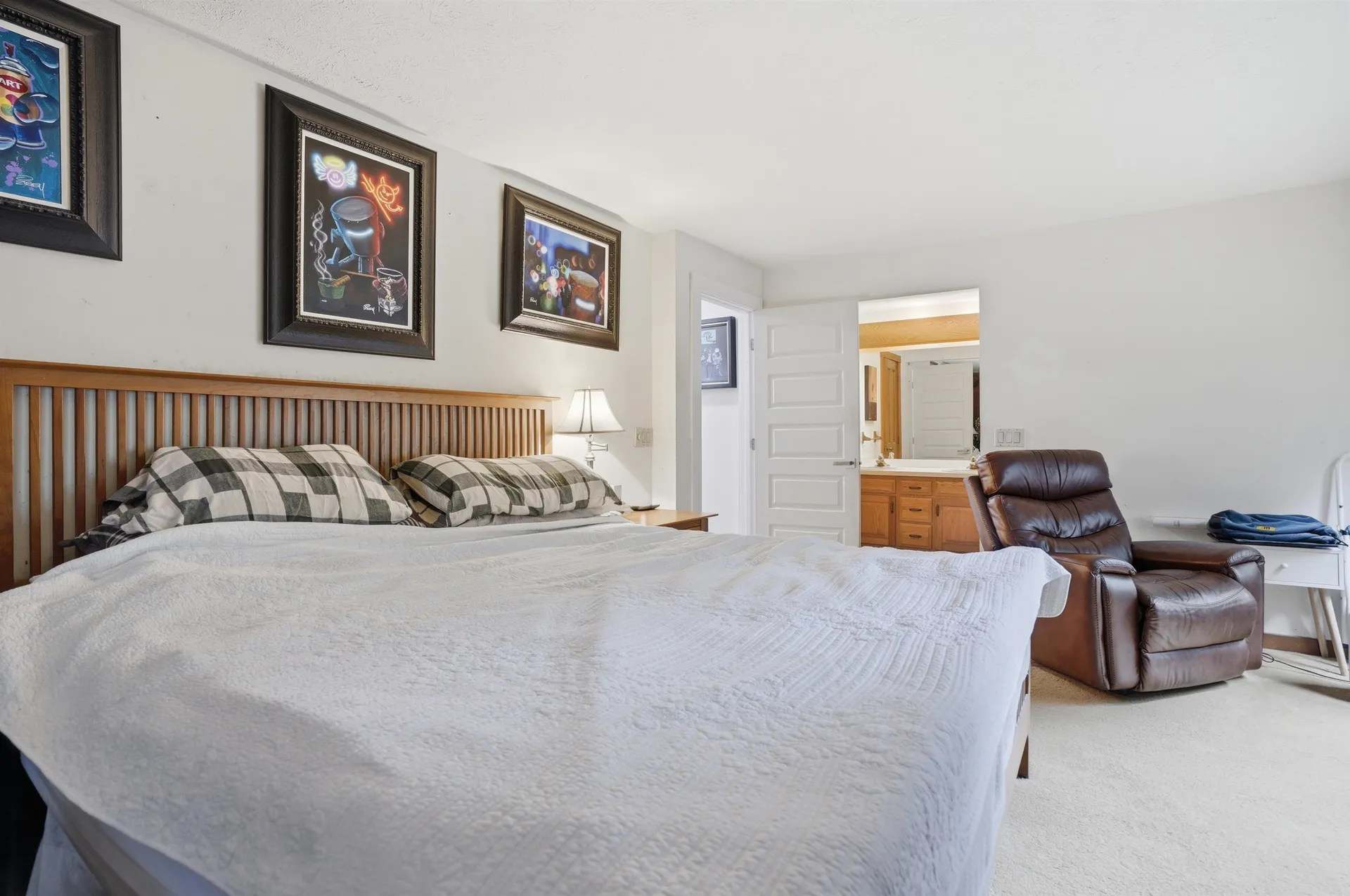 17 Spring Hill Road Mont Vernon NH 03057