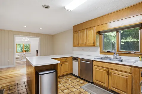 17 Spring Hill Road Mont Vernon NH 03057