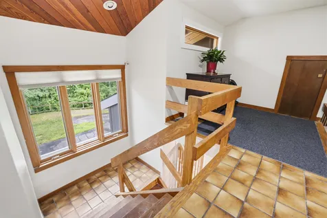 17 Spring Hill Road Mont Vernon NH 03057