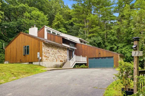 17 Spring Hill Road Mont Vernon NH 03057