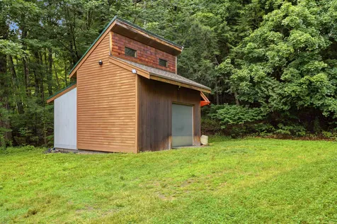17 Spring Hill Road Mont Vernon NH 03057