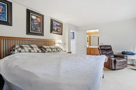 17 Spring Hill Road Mont Vernon NH 03057