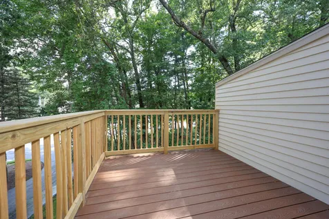 38 Dorchester Way Nashua NH 03064