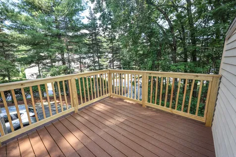 38 Dorchester Way Nashua NH 03064