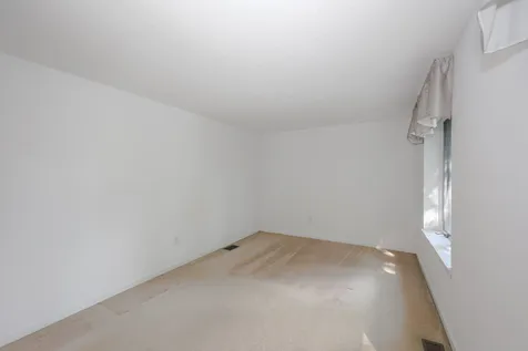 38 Dorchester Way Nashua NH 03064