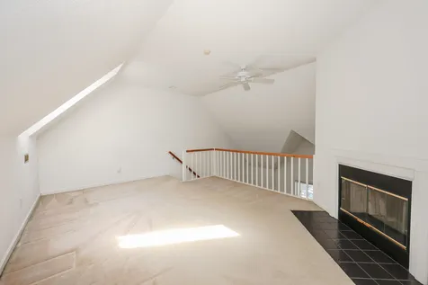 38 Dorchester Way Nashua NH 03064