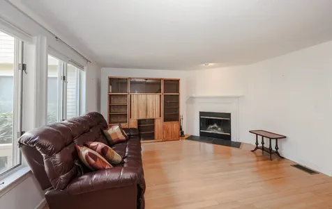 38 Dorchester Way Nashua NH 03064