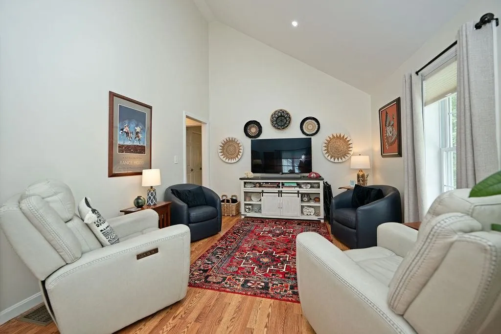 29 Augusta Way Dover NH 03820