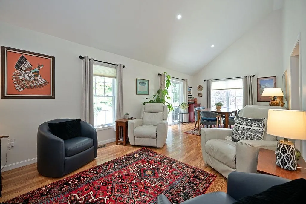 29 Augusta Way Dover NH 03820