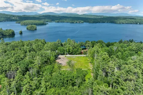 92 Winona Shores Road Meredith NH 03253