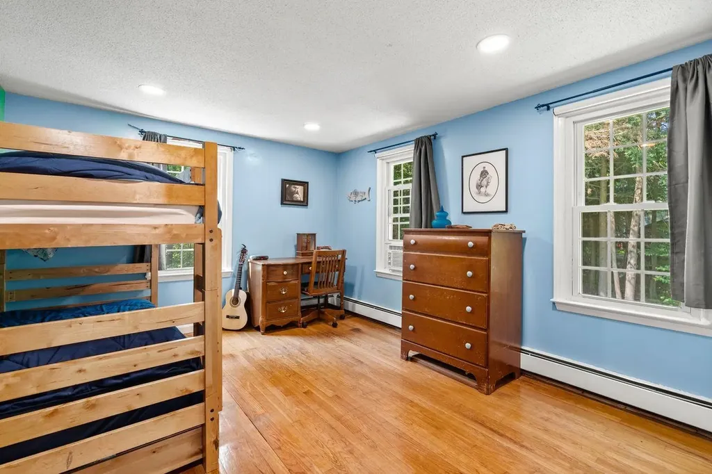 70 Hunter Farm Road Peterborough NH 03458