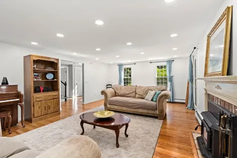 70 Hunter Farm Road Peterborough NH 03458