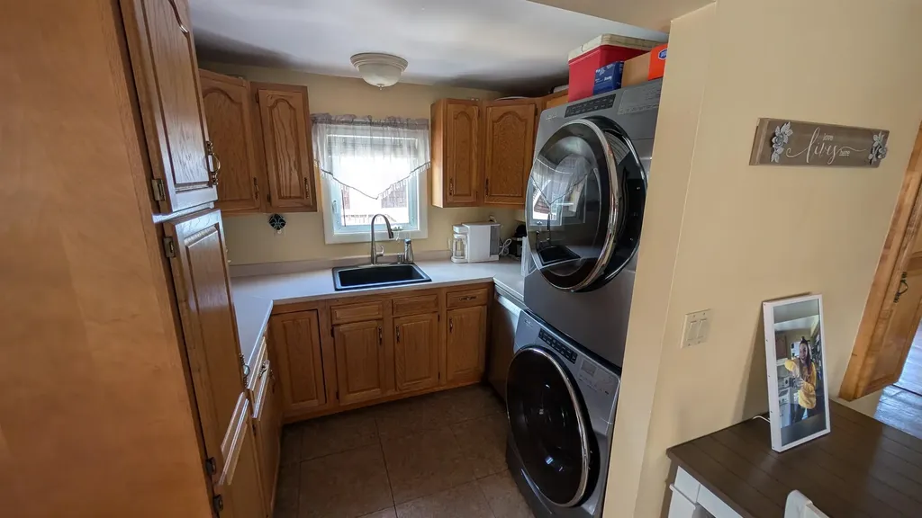 275 Bartlett Street Manchester NH 03102
