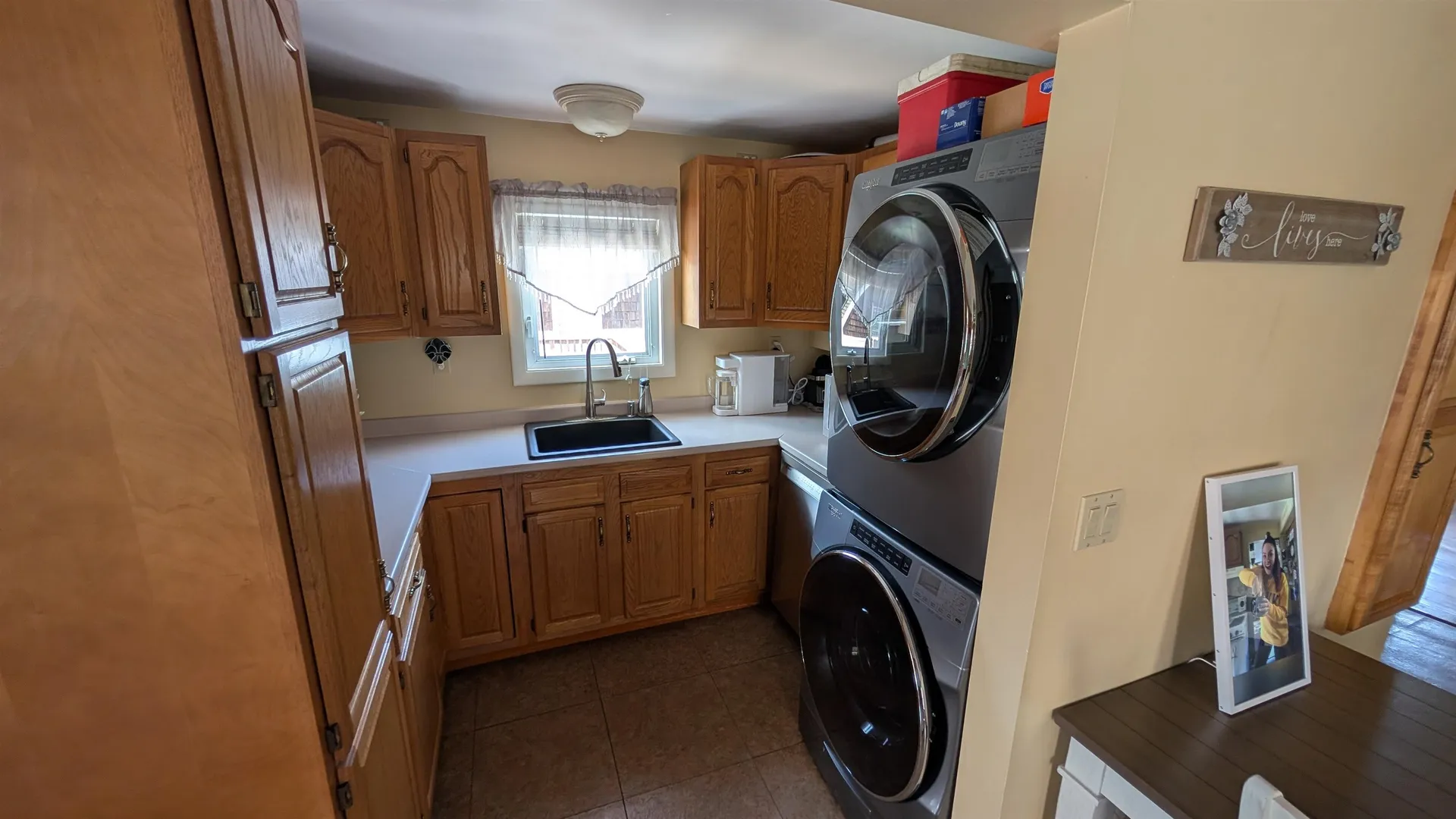 275 Bartlett Street Manchester NH 03102