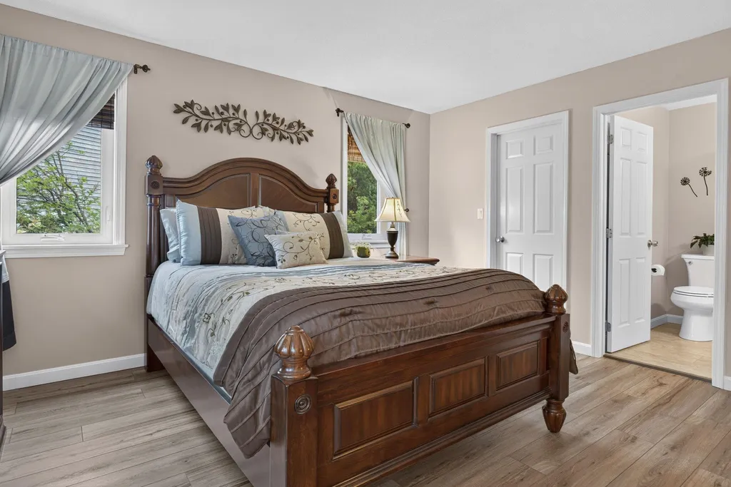 14 Heather Court Nashua NH 03062