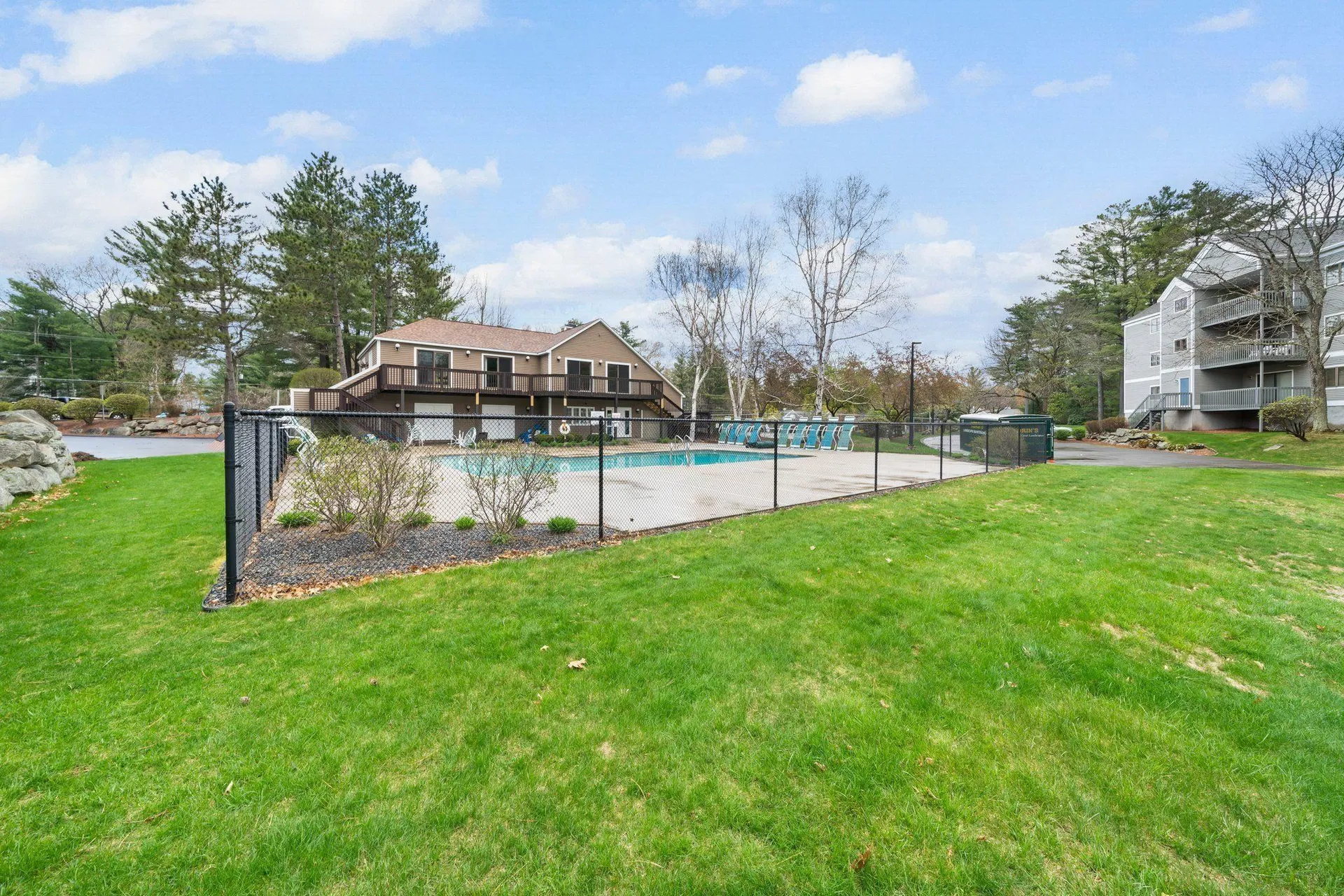 14 Heather Court Nashua NH 03062
