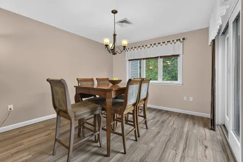 14 Heather Court Nashua NH 03062