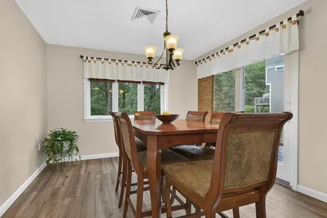 14 Heather Court Nashua NH 03062