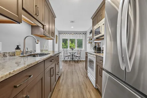 14 Heather Court Nashua NH 03062
