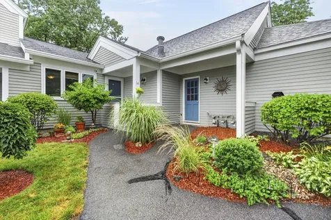14 Heather Court Nashua NH 03062