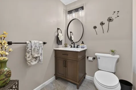 14 Heather Court Nashua NH 03062