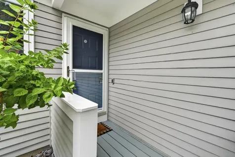 14 Heather Court Nashua NH 03062