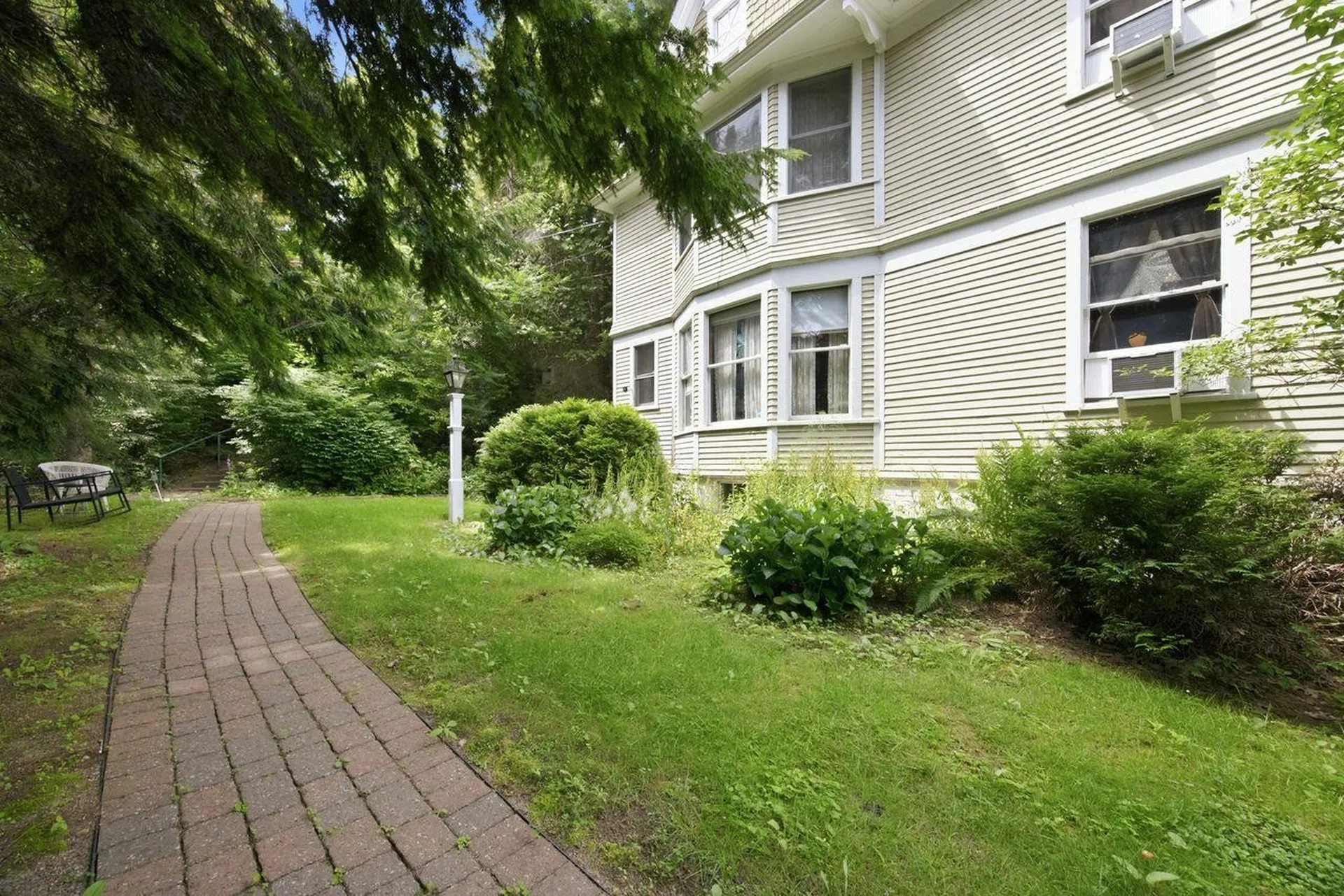 180 Main Street Plymouth NH 03264
