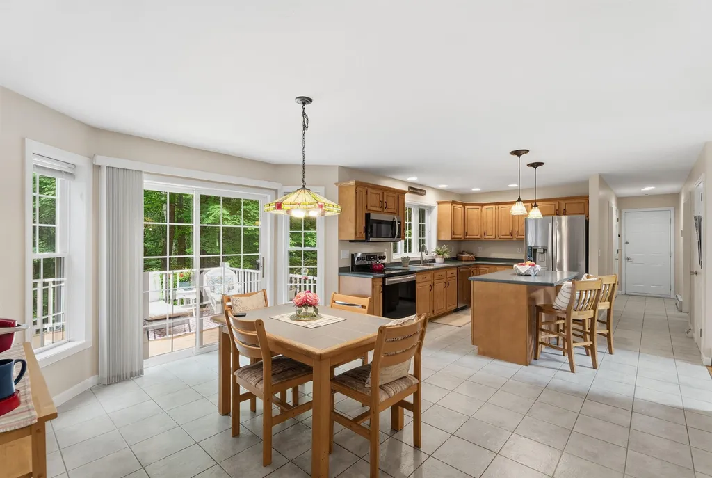 5 Alderwood Court Hooksett NH 03106