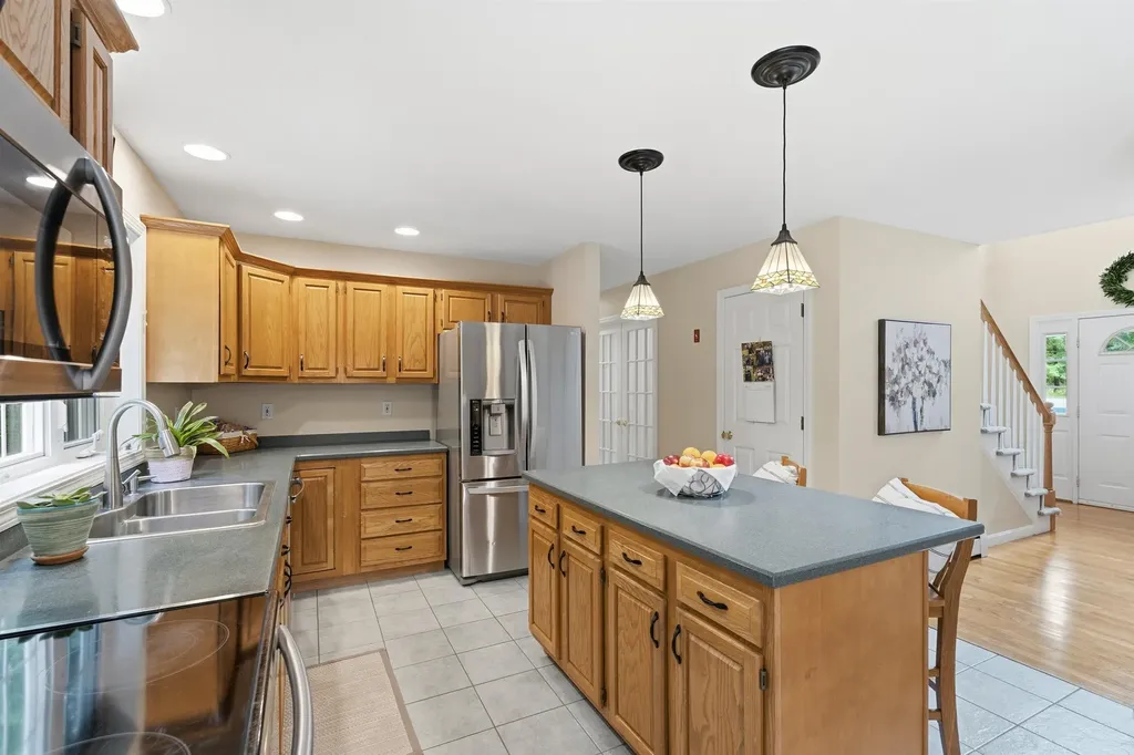 5 Alderwood Court Hooksett NH 03106