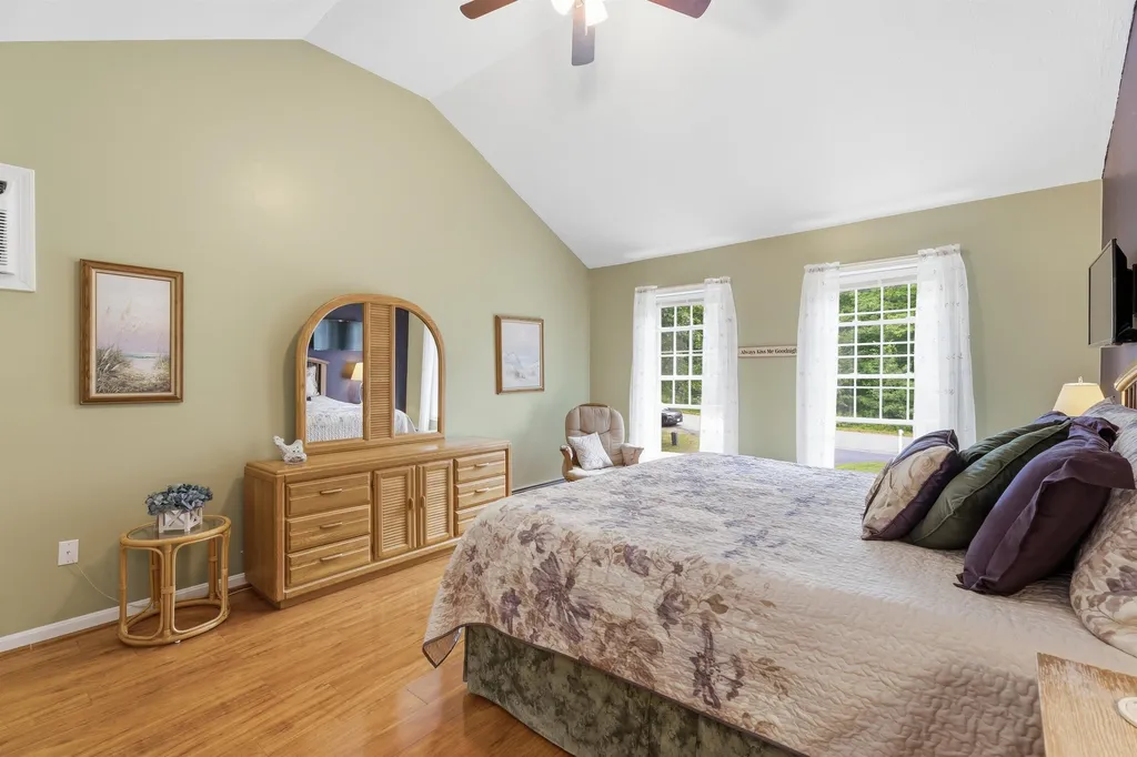 5 Alderwood Court Hooksett NH 03106
