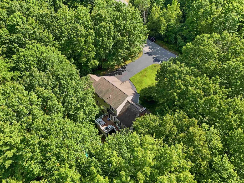 5 Alderwood Court Hooksett NH 03106