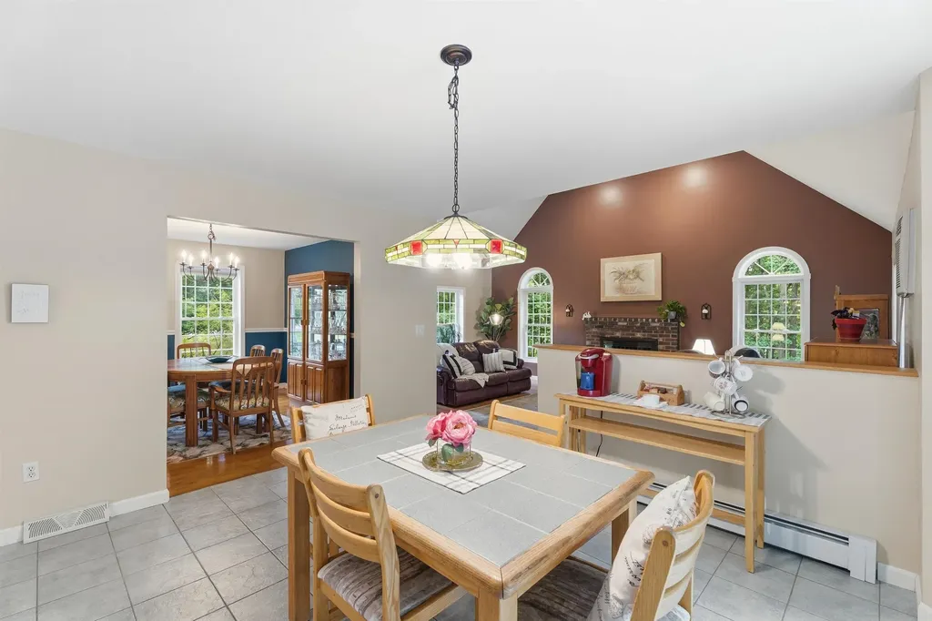 5 Alderwood Court Hooksett NH 03106