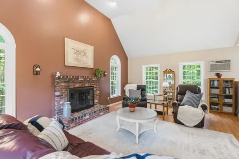 5 Alderwood Court Hooksett NH 03106