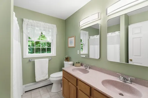5 Alderwood Court Hooksett NH 03106