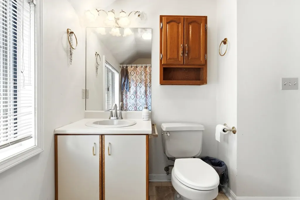59 Peterson Circle Concord NH 03303