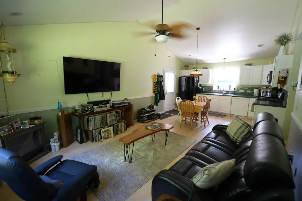95 Gilly Drive Colchester VT 05446