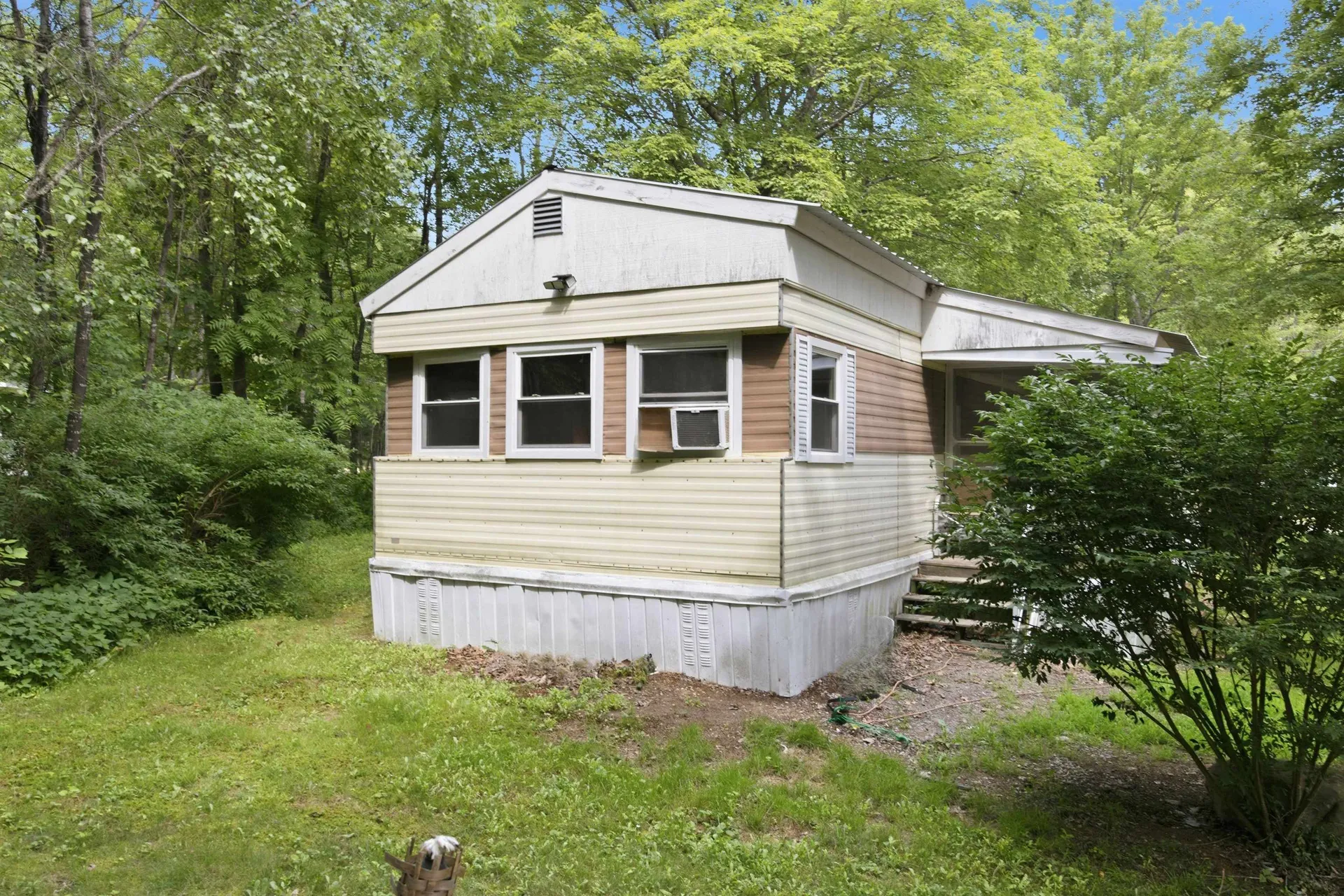 1 Hoover Circle Loudon NH 03307