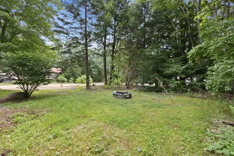 1 Hoover Circle Loudon NH 03307
